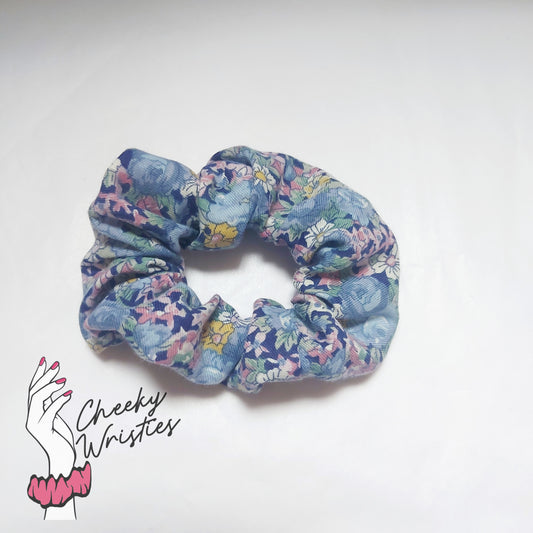 Timeless Floral Wristie - Cutie Scrunchie