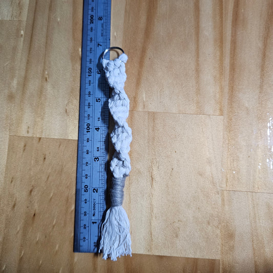 Macrame Keyring - Natural