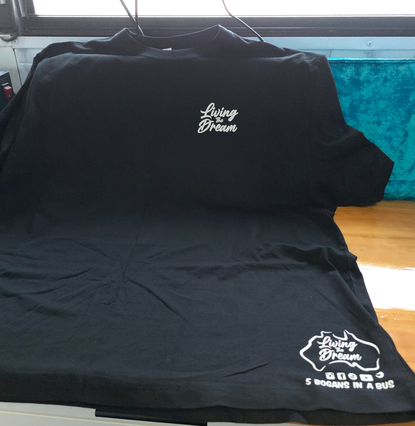 I just want to travel and hangout with bogans Design